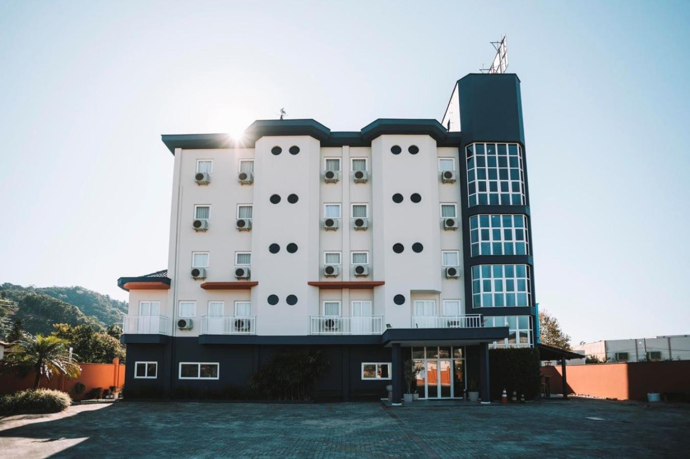 Andardac Hotel Guaramirim ภายนอก รูปภาพ